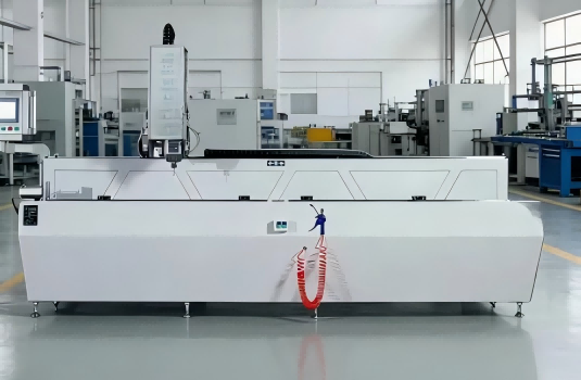 Fresa de extremo CNC de 3 + 2 ejes para montantes de aluminio de forma especial | Maquinaria para ventanas y muros cortina