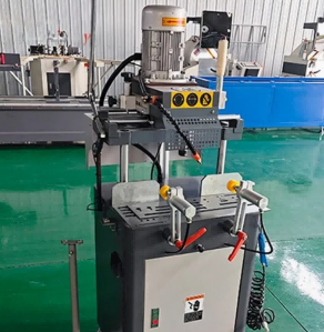 Máquina fresadora de copias de alta velocidad para ventanas de PVC UPVC de alta resistencia