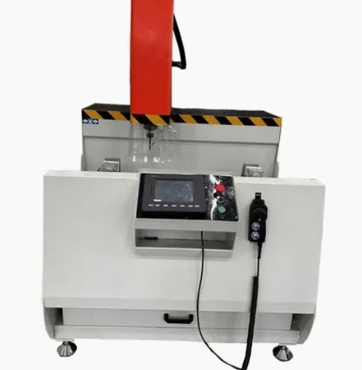 Centro de mecanizado CNC de alta precisión y alta resistencia de 800 mm para perfiles de aluminio industriales