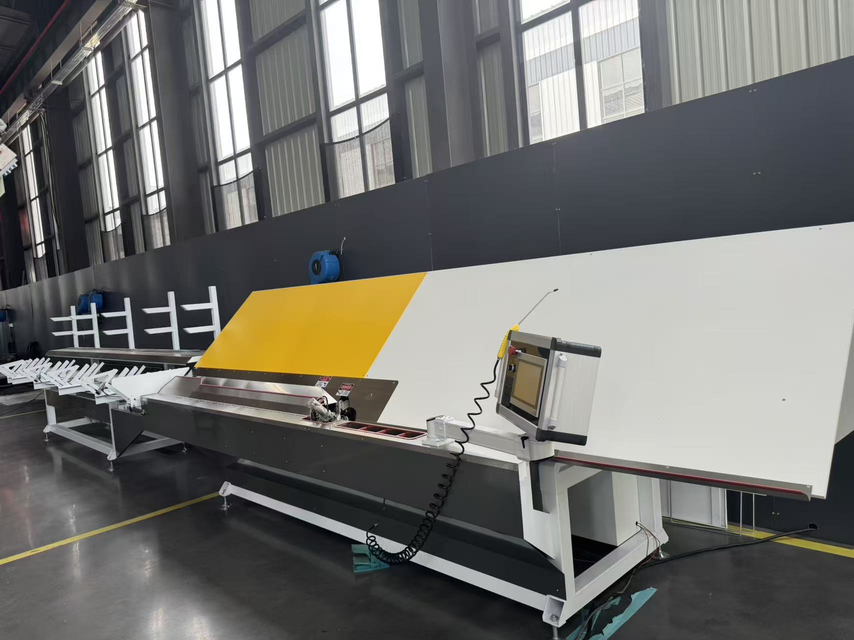Máquina dobladora de espaciadores de aluminio CNC de precisión para vidrio aislante